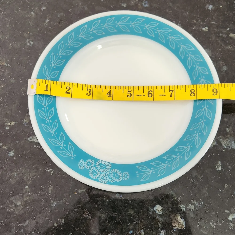 Pyrex charming plates